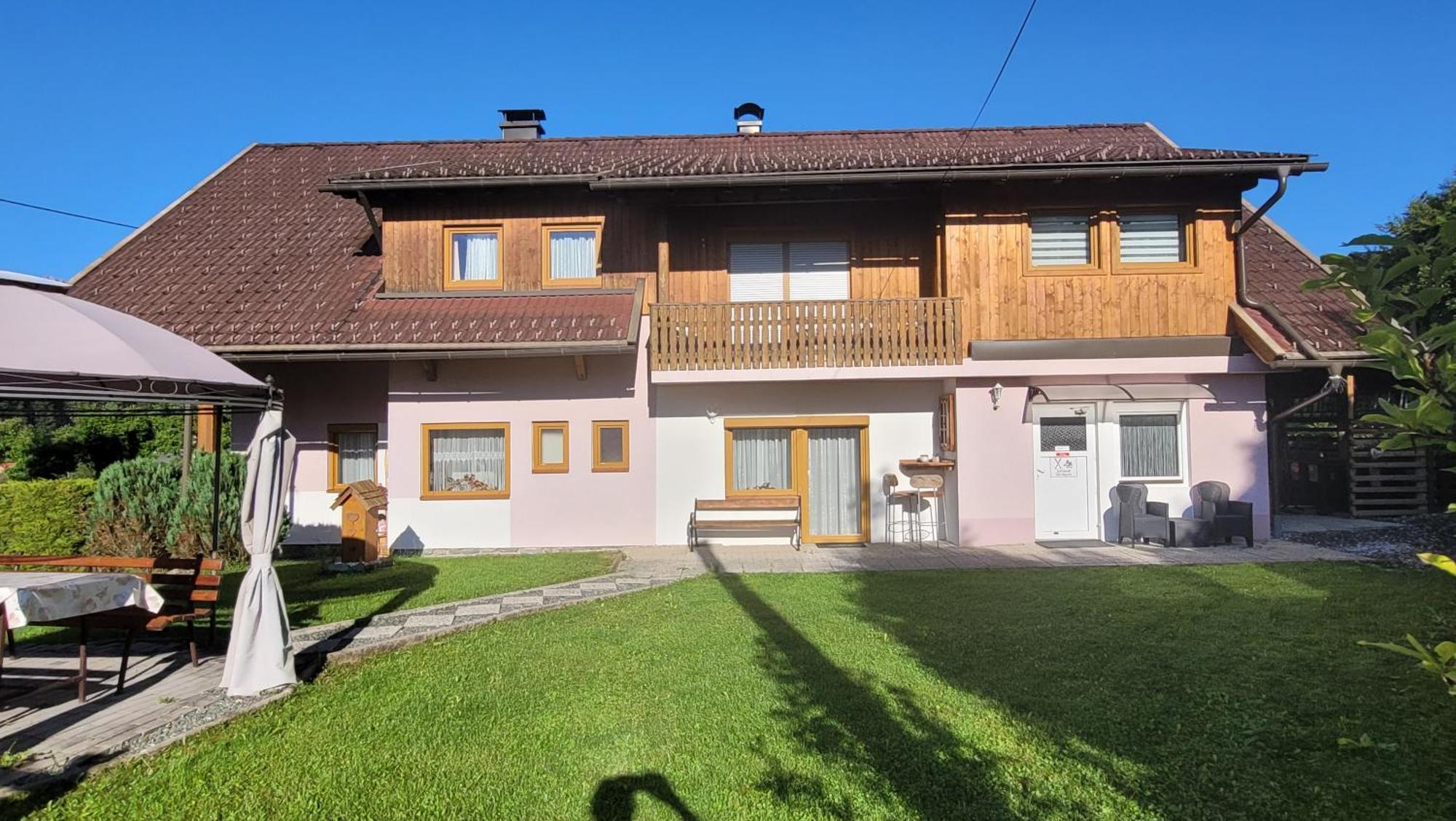 Haus Sunshine Apartment Hermagor-Pressegger See